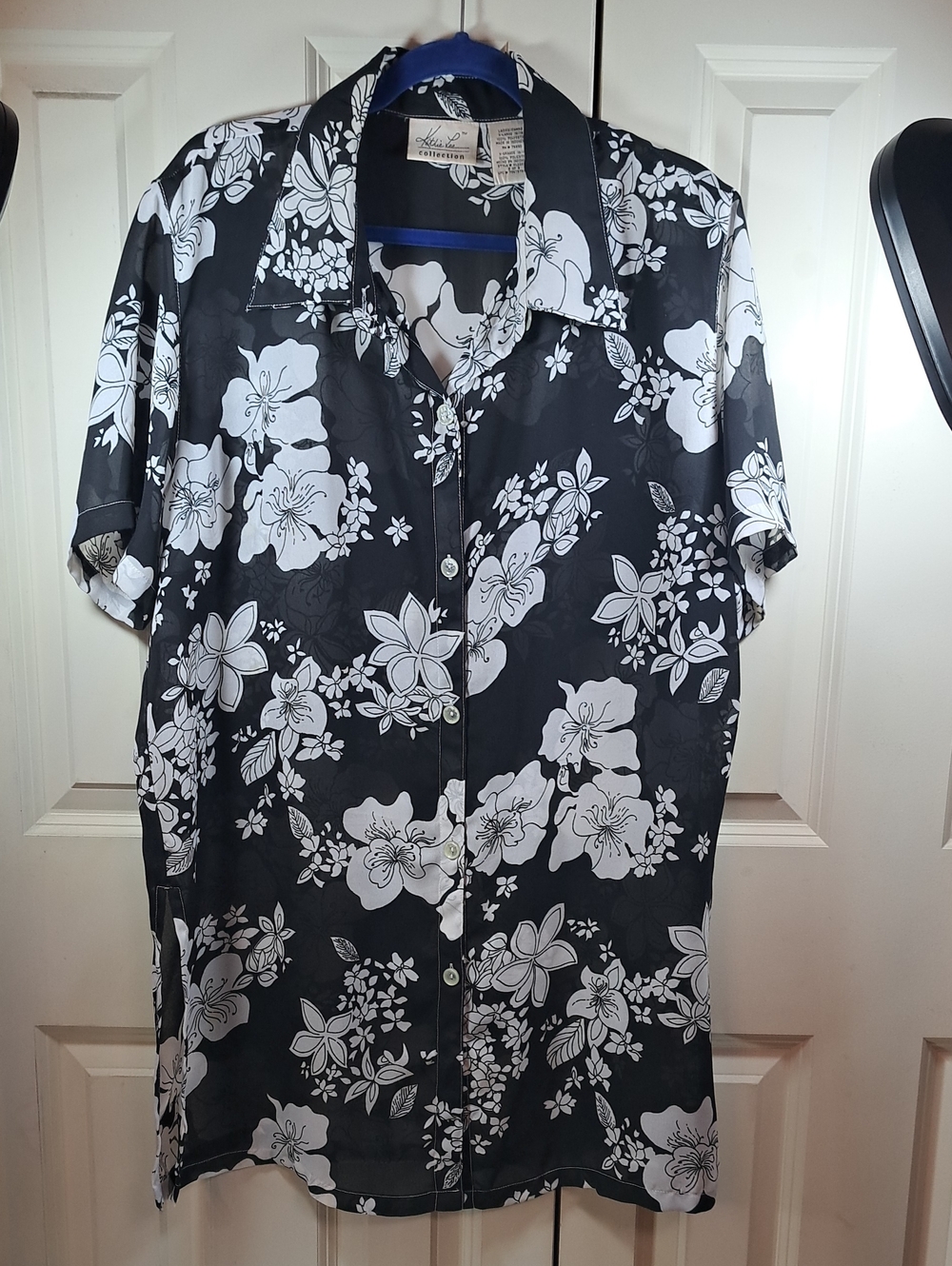 Kathie Lee Collection Black and White Floral Button-Down Shirt
